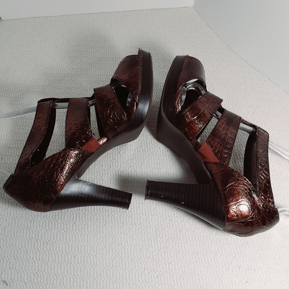 Maurices Bronze Cage Heels - Picture 3 of 6